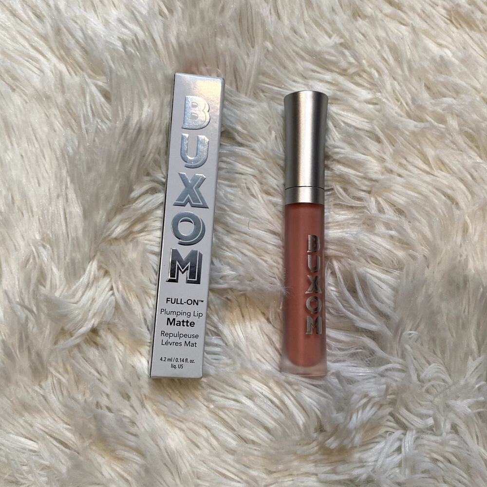 Buxom Full-On Plumping Lip Matte in Catching Rays Shade - 4.2 oz (NIB)